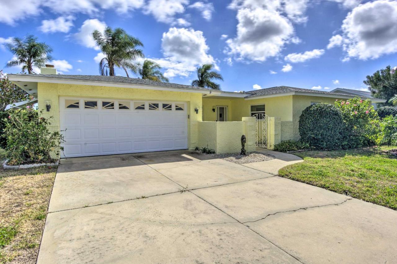 Merritt Island Home With Boat Dock On Canal Front! Exterior photo